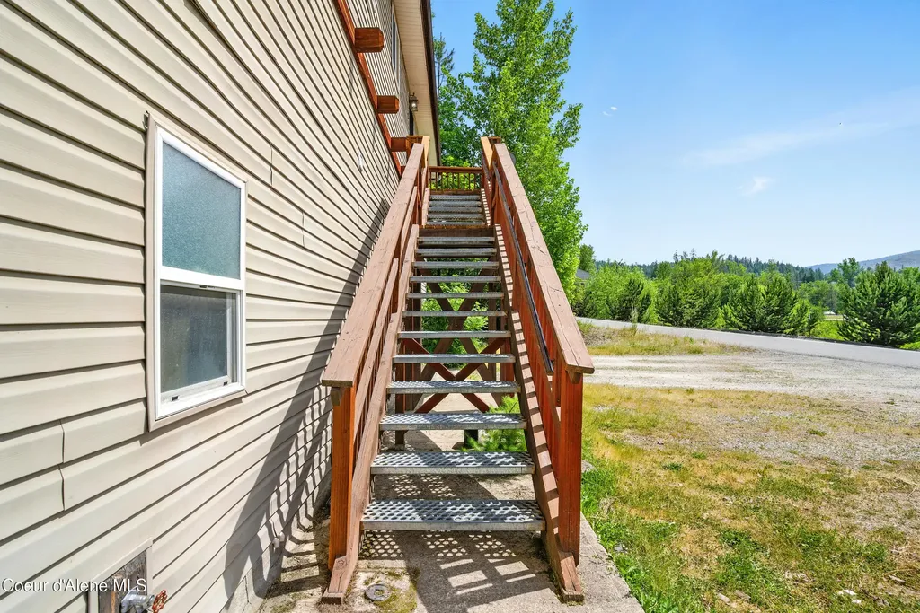 43143 Riverview Drive Kingston ID 83839