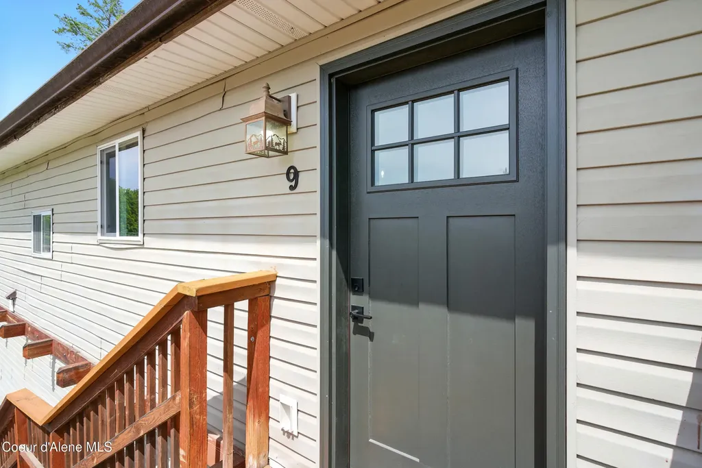 43143 Riverview Drive Kingston ID 83839