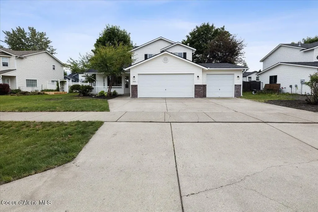 9166 N Entiate Drive Hayden ID 83835
