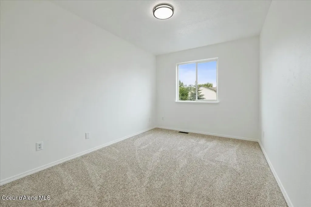 9166 N Entiate Drive Hayden ID 83835