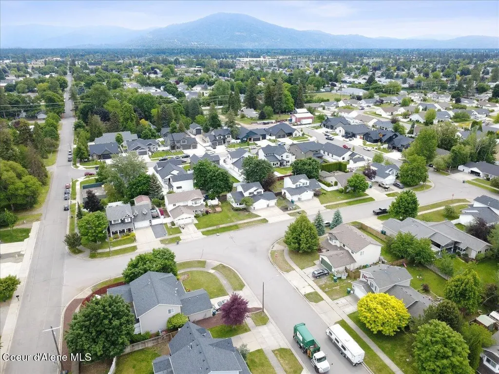 9166 N Entiate Drive Hayden ID 83835