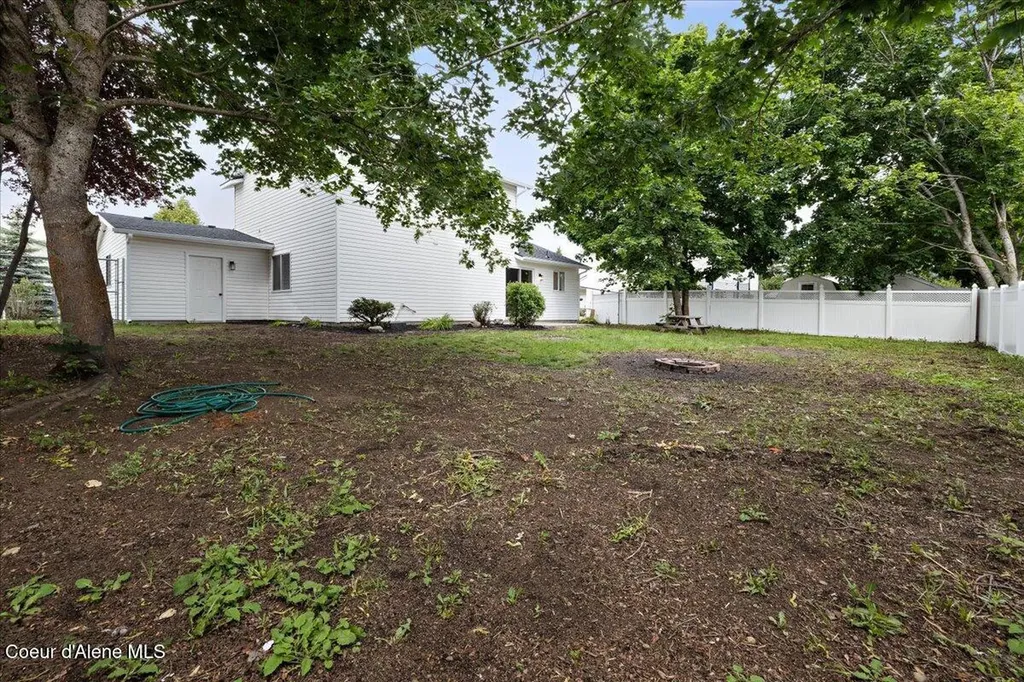 9166 N Entiate Drive Hayden ID 83835