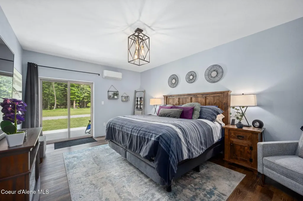 9654 E Highway 54 Athol ID 83801