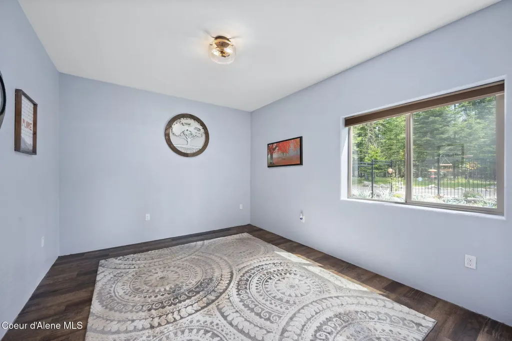 9654 E Highway 54 Athol ID 83801