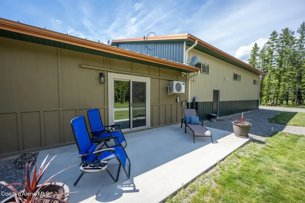 9654 E Highway 54 Athol ID 83801