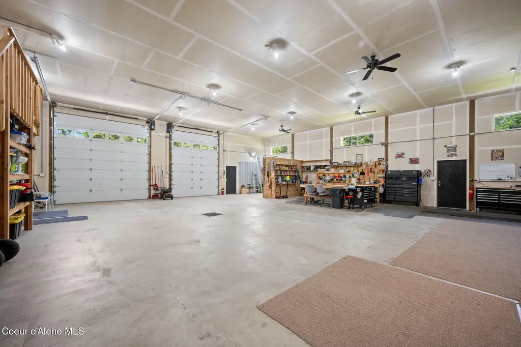 9654 E Highway 54 Athol ID 83801