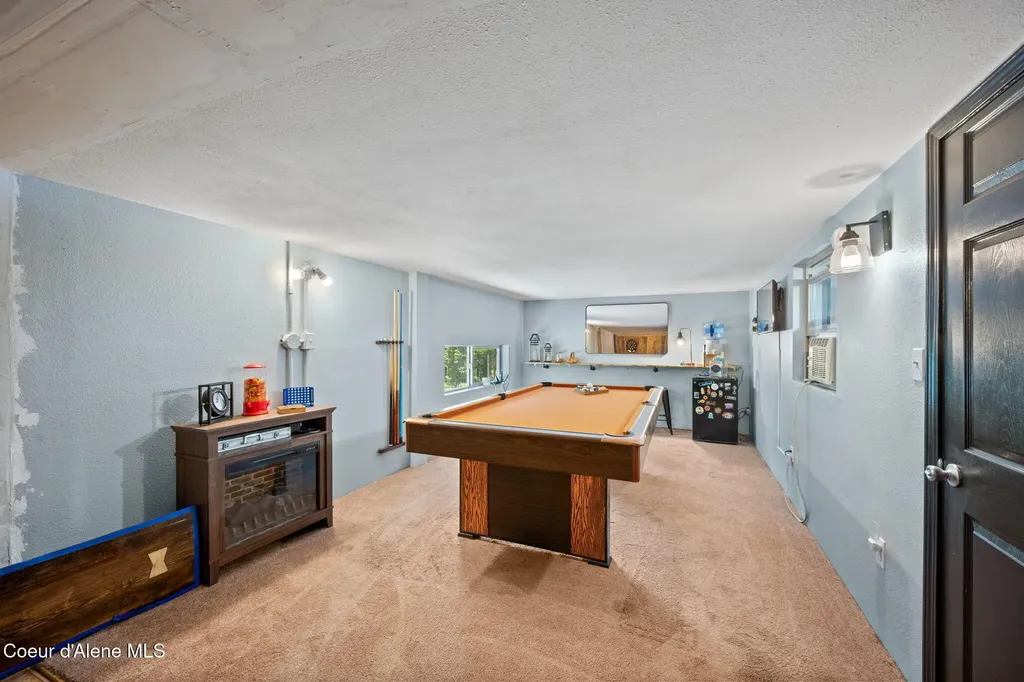 9654 E Highway 54 Athol ID 83801