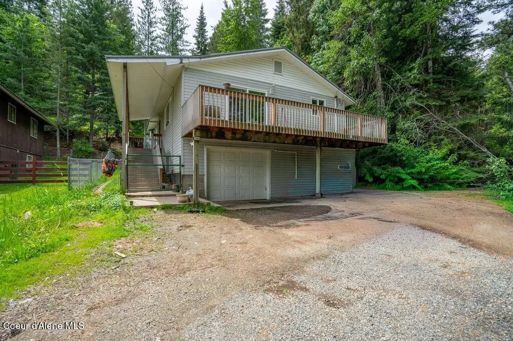 2006 Boundary Loop St. Maries ID 83861