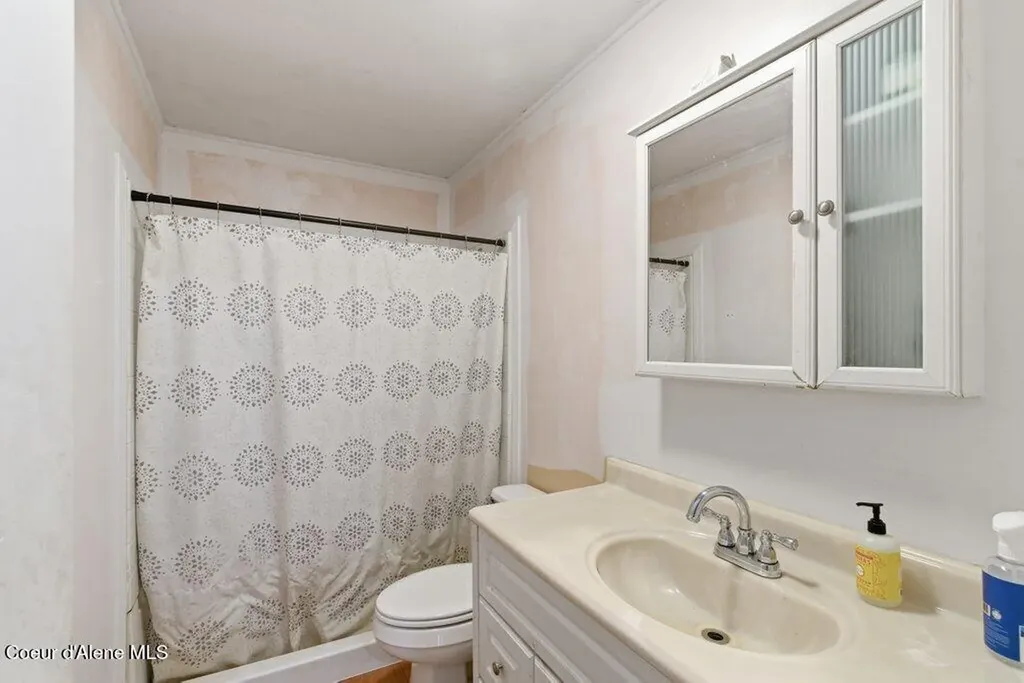 2006 Boundary Loop St. Maries ID 83861