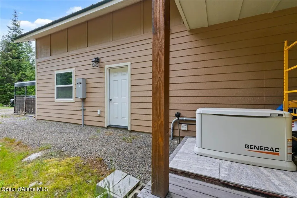 4321 Upper Gold Crk Road Sandpoint ID 83864