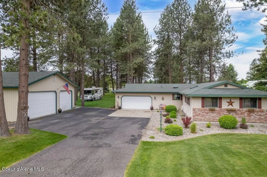 7719 N 15th Street Dalton Gardens ID 83815
