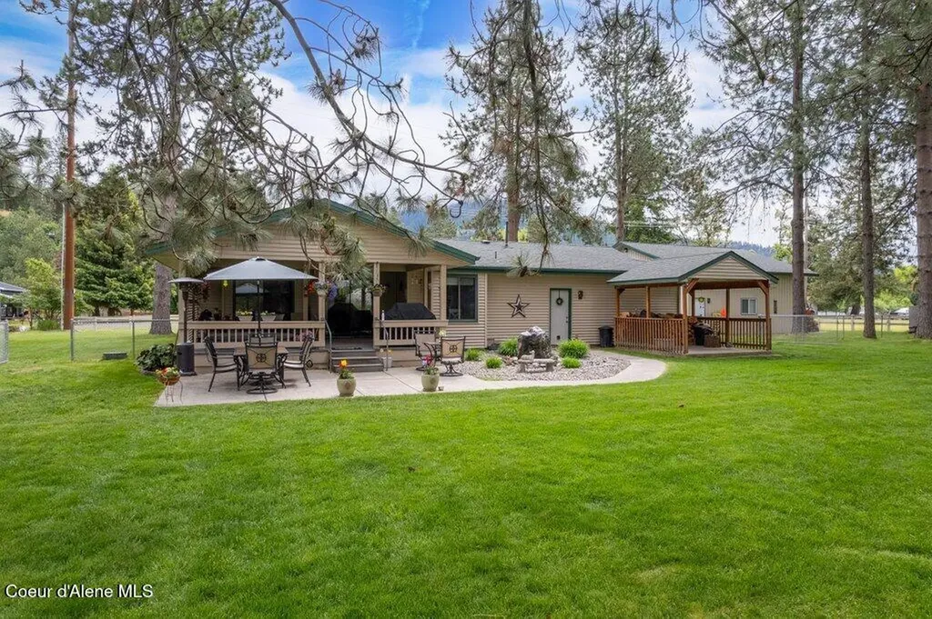 7719 N 15th Street Dalton Gardens ID 83815