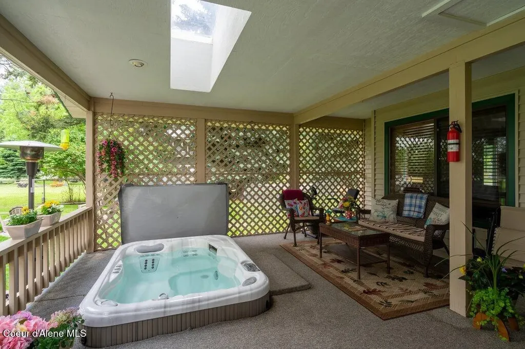 7719 N 15th Street Dalton Gardens ID 83815