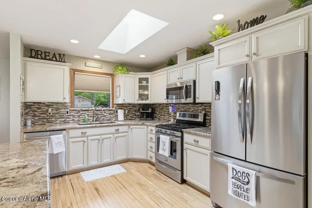 7719 N 15th Street Dalton Gardens ID 83815