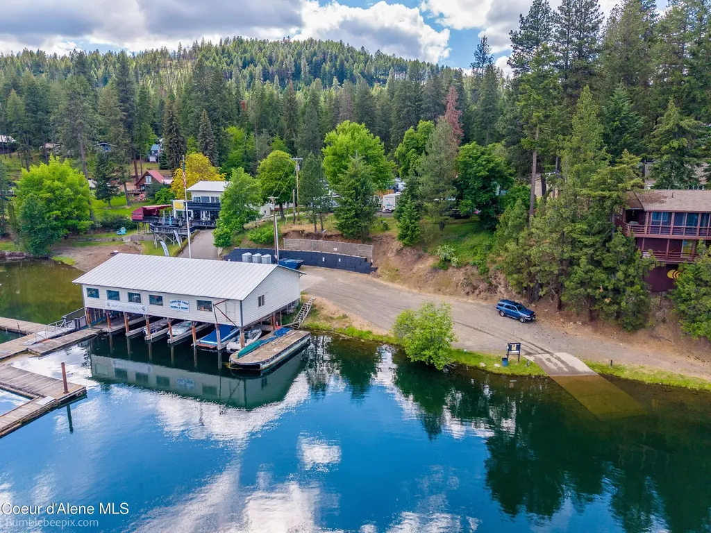 31 W Conkling Park Drive Worley ID 83876