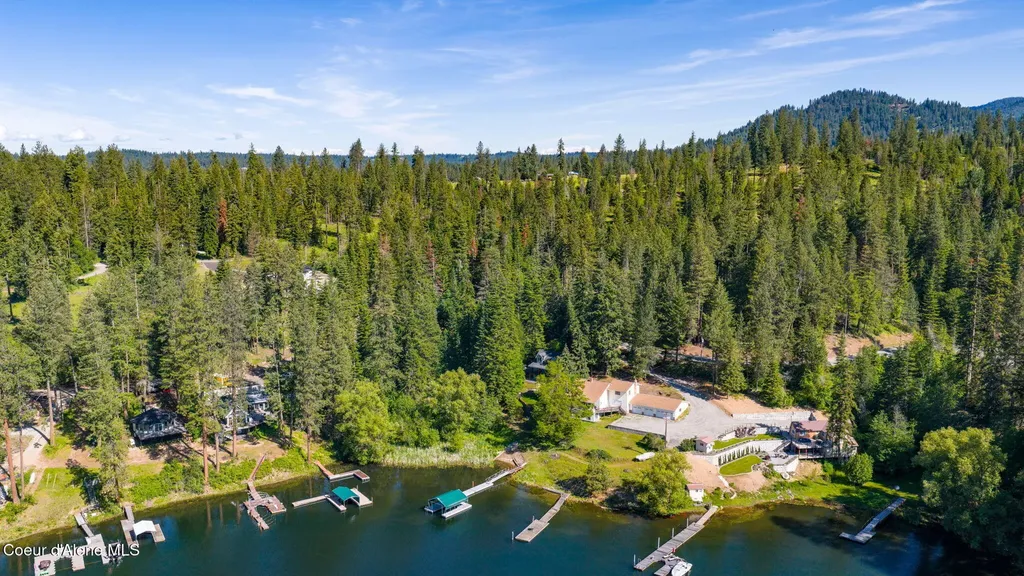 19503 E Hayden Lake Road Hayden ID 83835