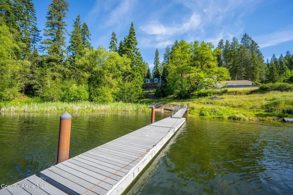 19503 E Hayden Lake Road Hayden ID 83835