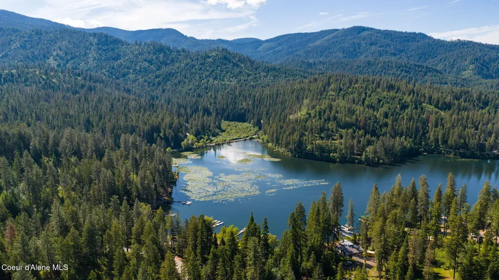 19503 E Hayden Lake Road Hayden ID 83835