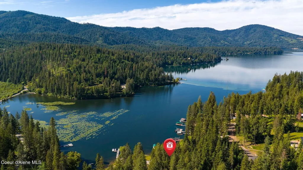 19503 E Hayden Lake Road Hayden ID 83835