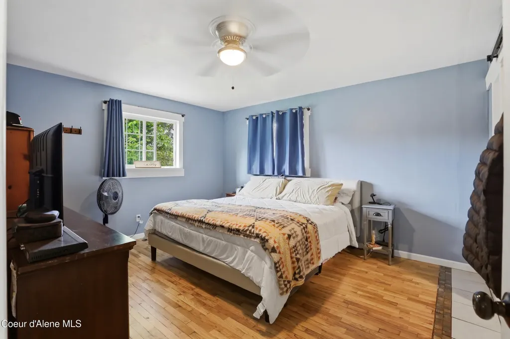 1453 E Burnham Avenue Hayden ID 83835