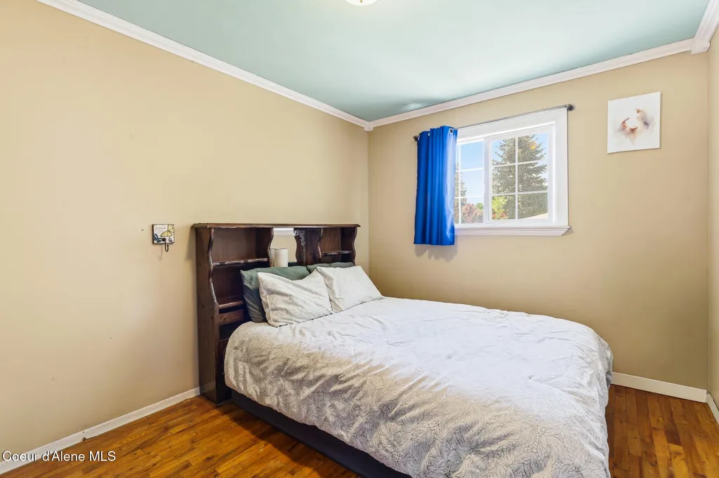 1453 E Burnham Avenue Hayden ID 83835