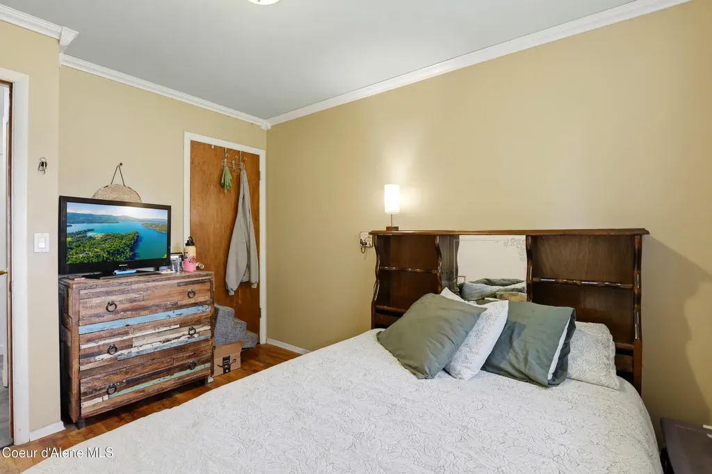 1453 E Burnham Avenue Hayden ID 83835
