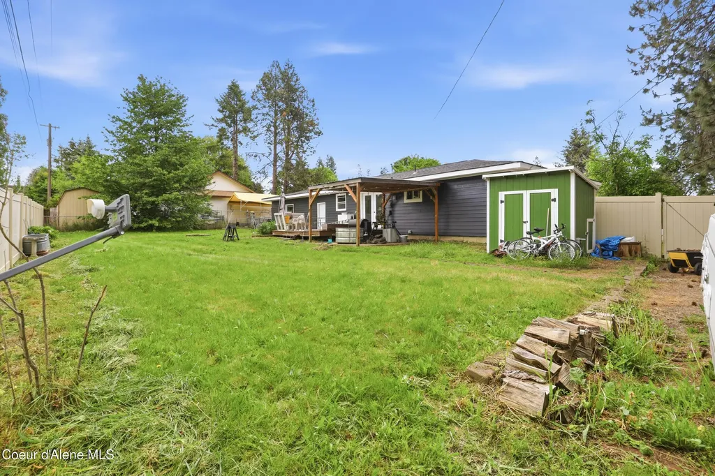 1453 E Burnham Avenue Hayden ID 83835