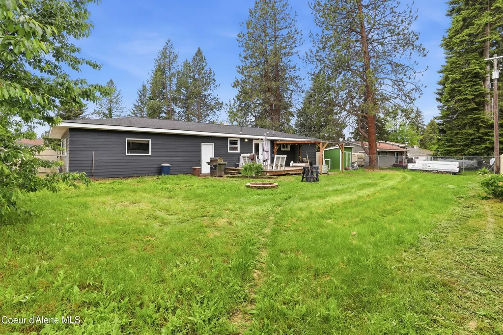 1453 E Burnham Avenue Hayden ID 83835
