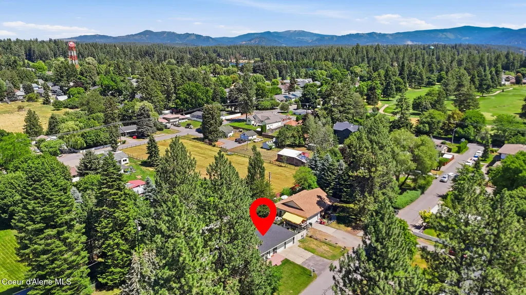 1453 E Burnham Avenue Hayden ID 83835