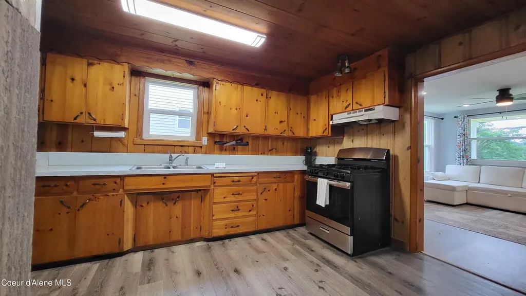 109 S Prospect Avenue Harrison ID 83833