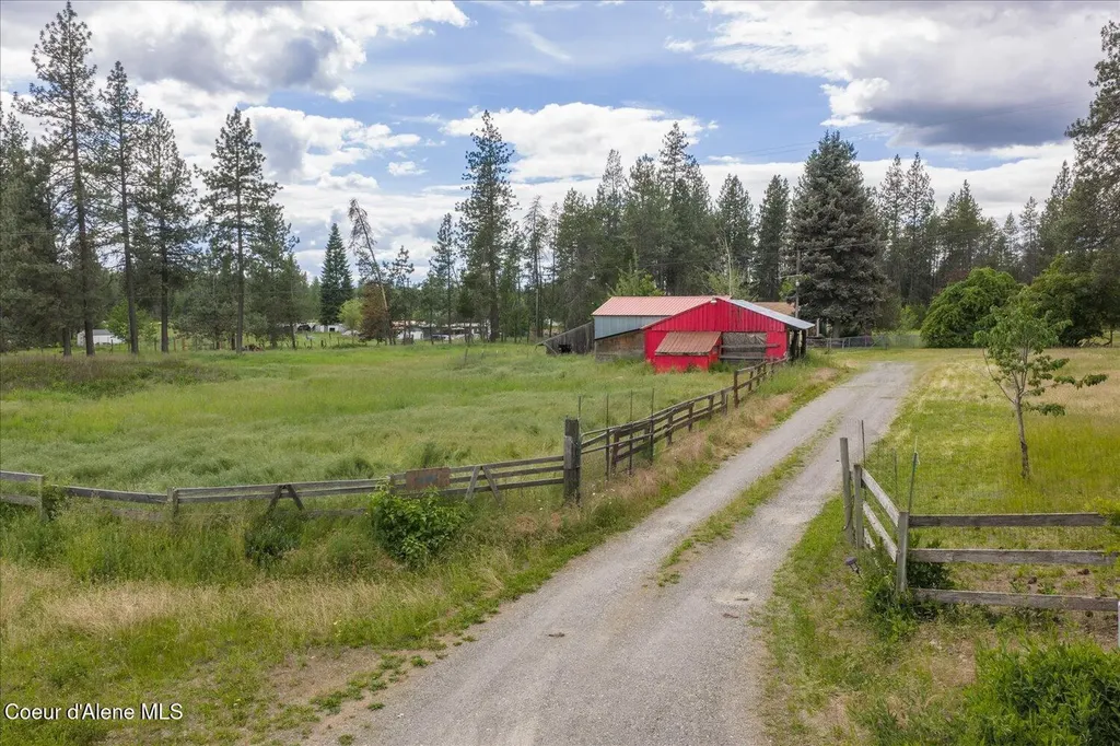 15707 N Ranch Valley Road Rathdrum ID 83858