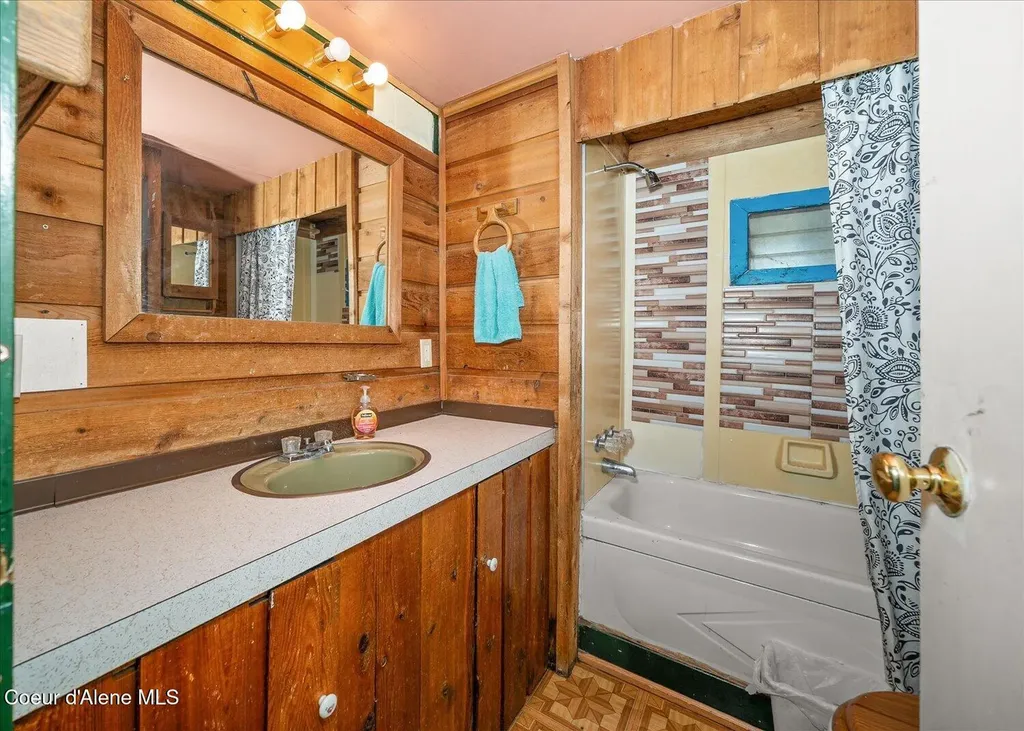 15707 N Ranch Valley Road Rathdrum ID 83858