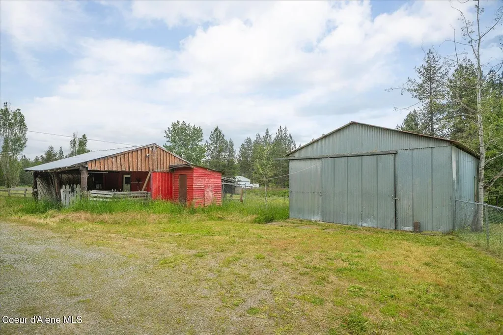 15707 N Ranch Valley Road Rathdrum ID 83858