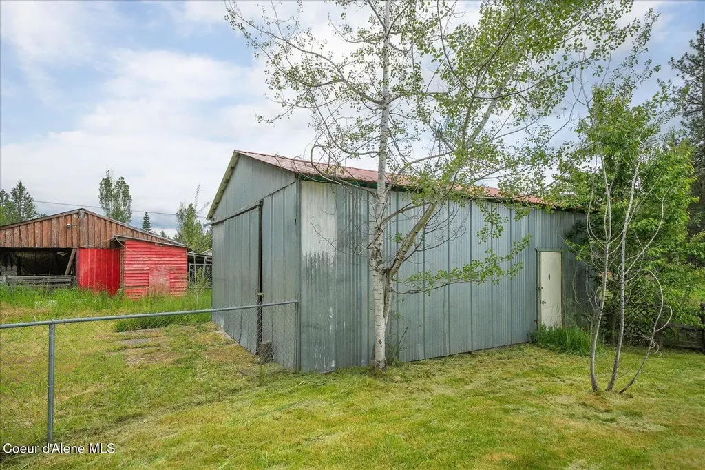 15707 N Ranch Valley Road Rathdrum ID 83858