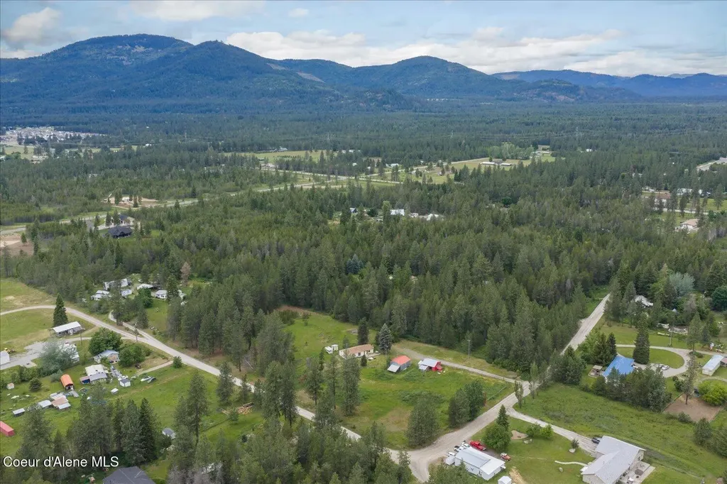 15707 N Ranch Valley Road Rathdrum ID 83858
