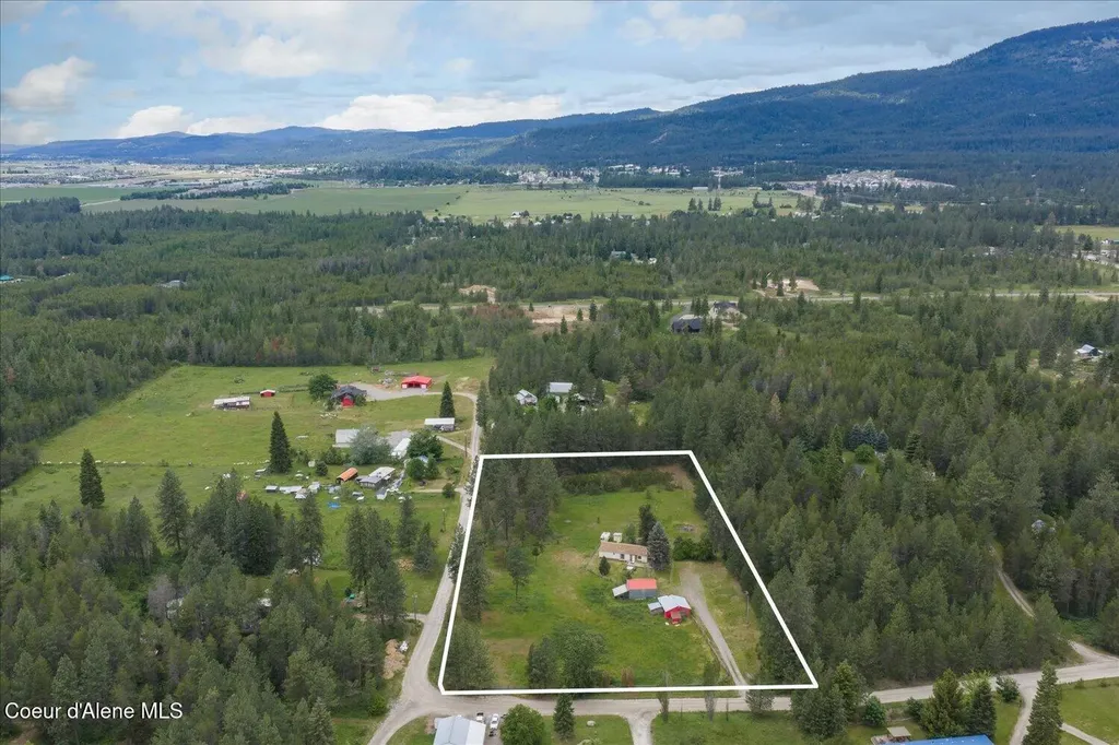 15707 N Ranch Valley Road Rathdrum ID 83858