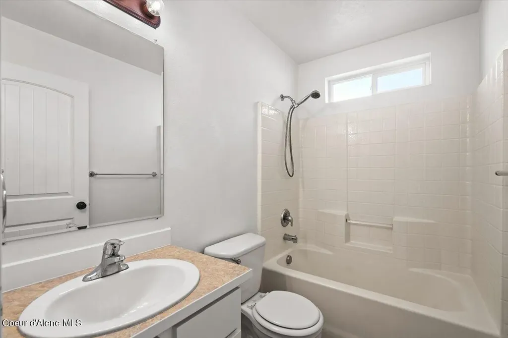 152 N Silkwood Drive Post Falls ID 83854