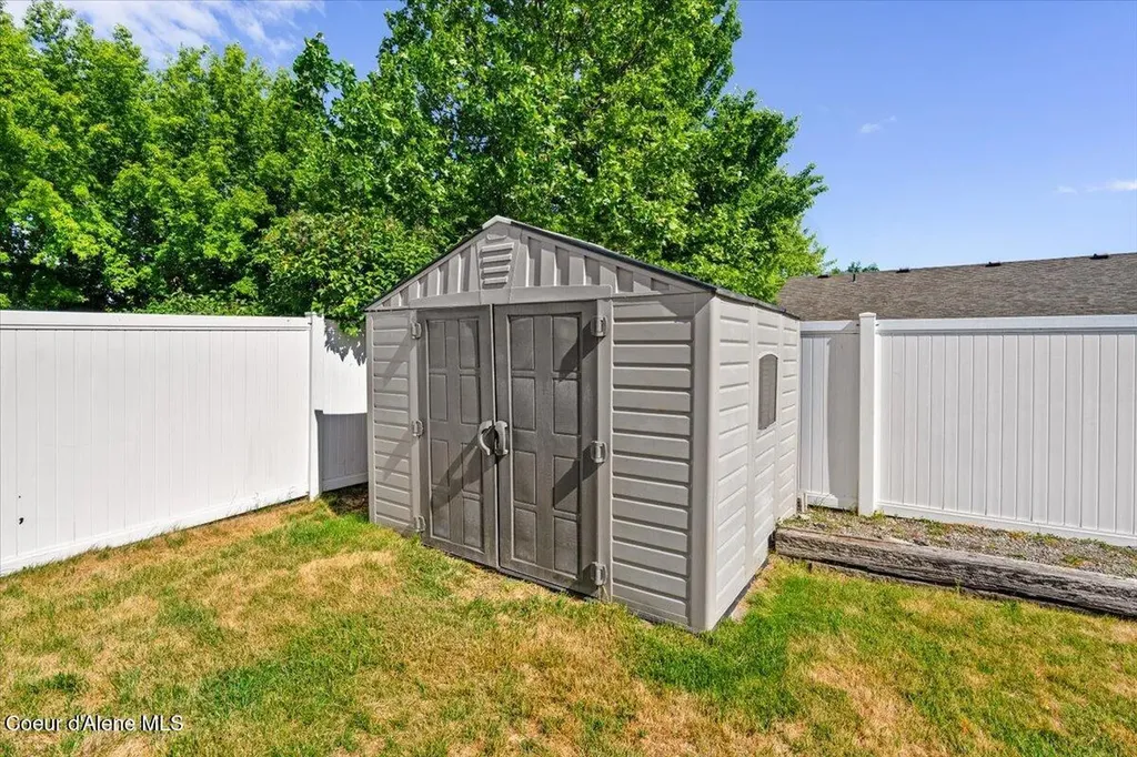 152 N Silkwood Drive Post Falls ID 83854
