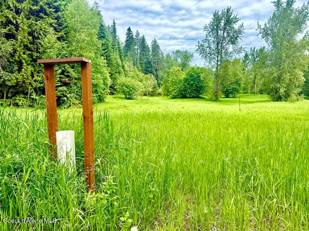 2868 Pine Island Road Bonners Ferry ID 83805