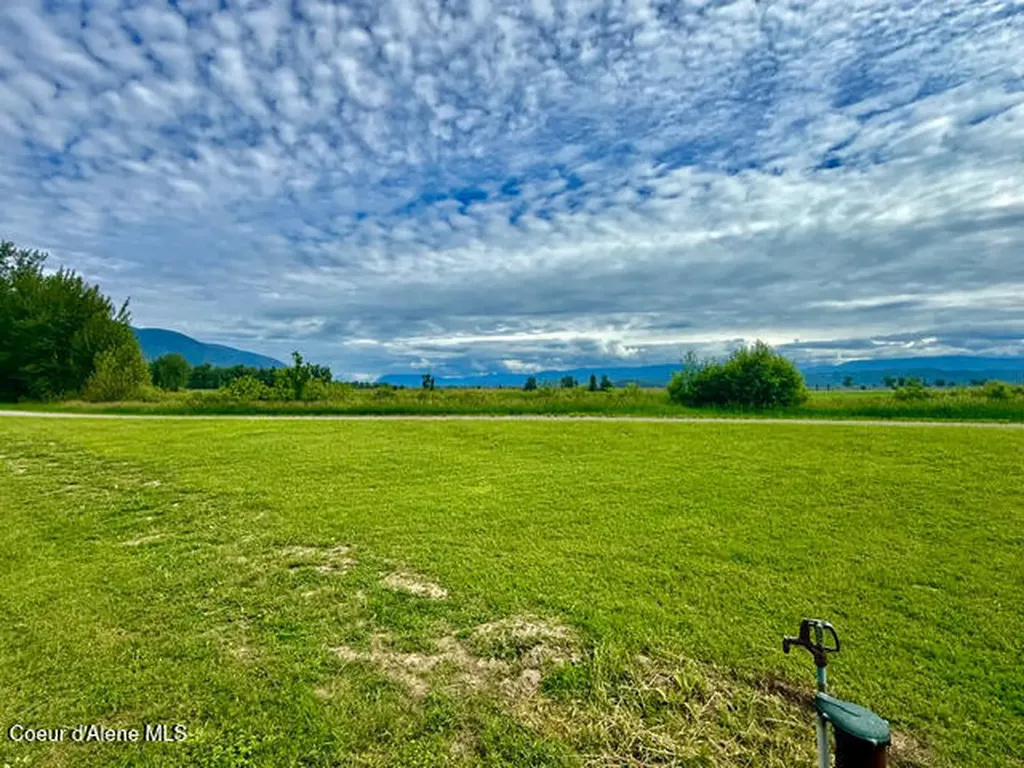 2868 Pine Island Road Bonners Ferry ID 83805