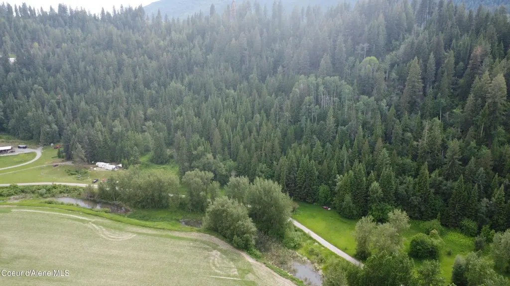 2868 Pine Island Road Bonners Ferry ID 83805