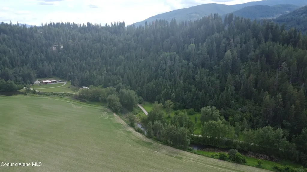2868 Pine Island Road Bonners Ferry ID 83805