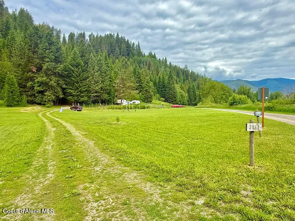 2868 Pine Island Road Bonners Ferry ID 83805