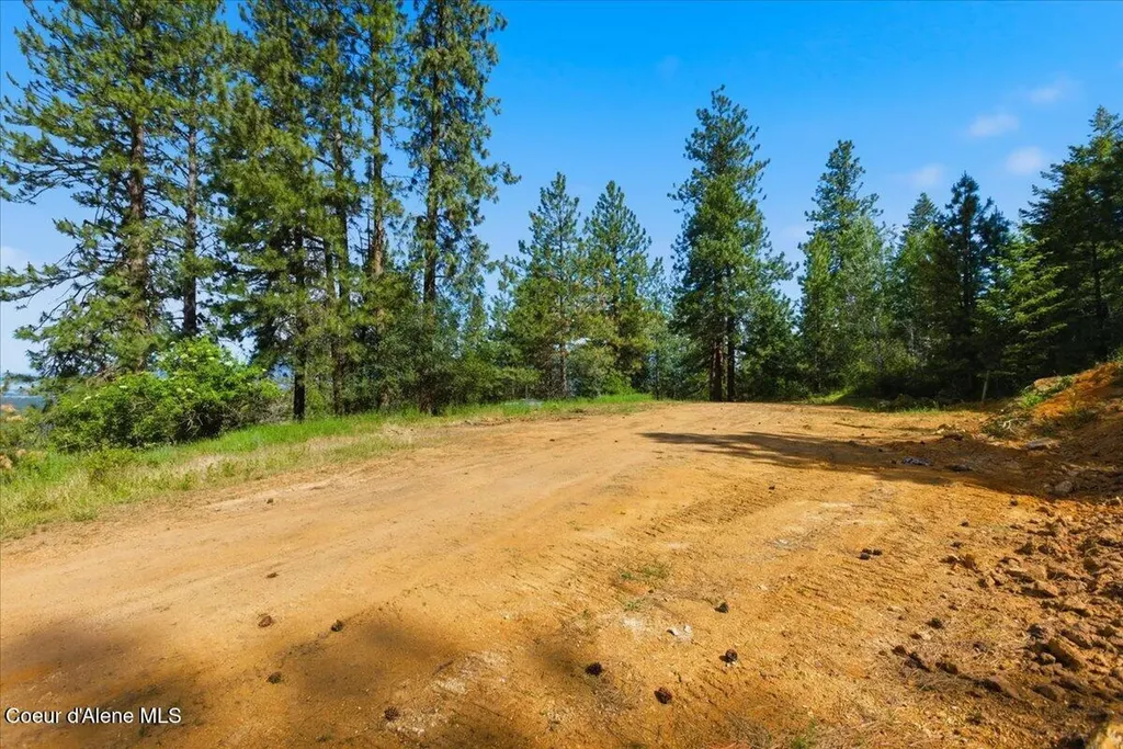 2276 S Big Rock Road Post Falls ID 83854