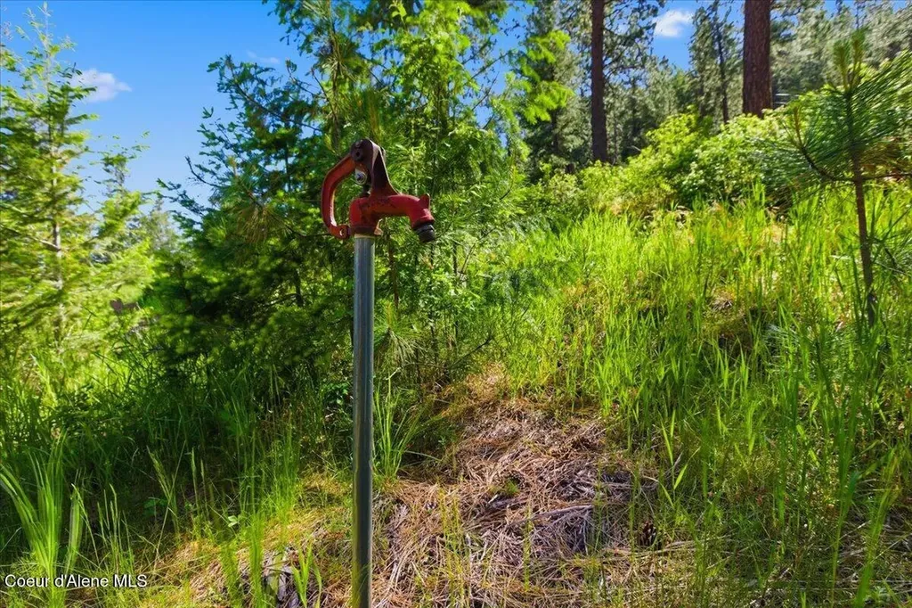 2276 S Big Rock Road Post Falls ID 83854