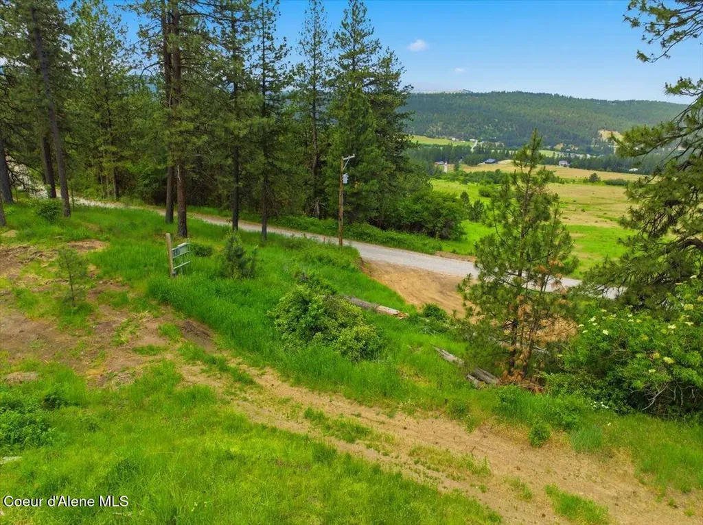 2276 S Big Rock Road Post Falls ID 83854