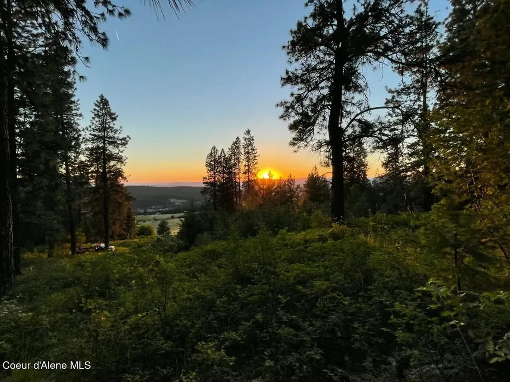 2276 S Big Rock Road Post Falls ID 83854