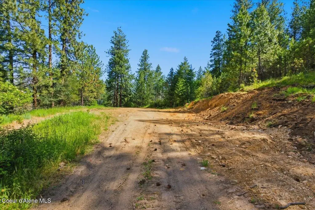 2276 S Big Rock Road Post Falls ID 83854