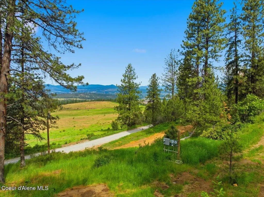 2276 S Big Rock Road Post Falls ID 83854