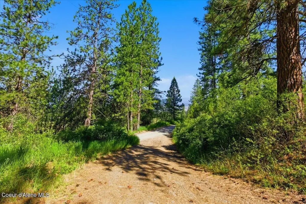 2276 S Big Rock Road Post Falls ID 83854